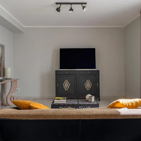 Villa Guesthost - Musa - Your Exclusive In Bari